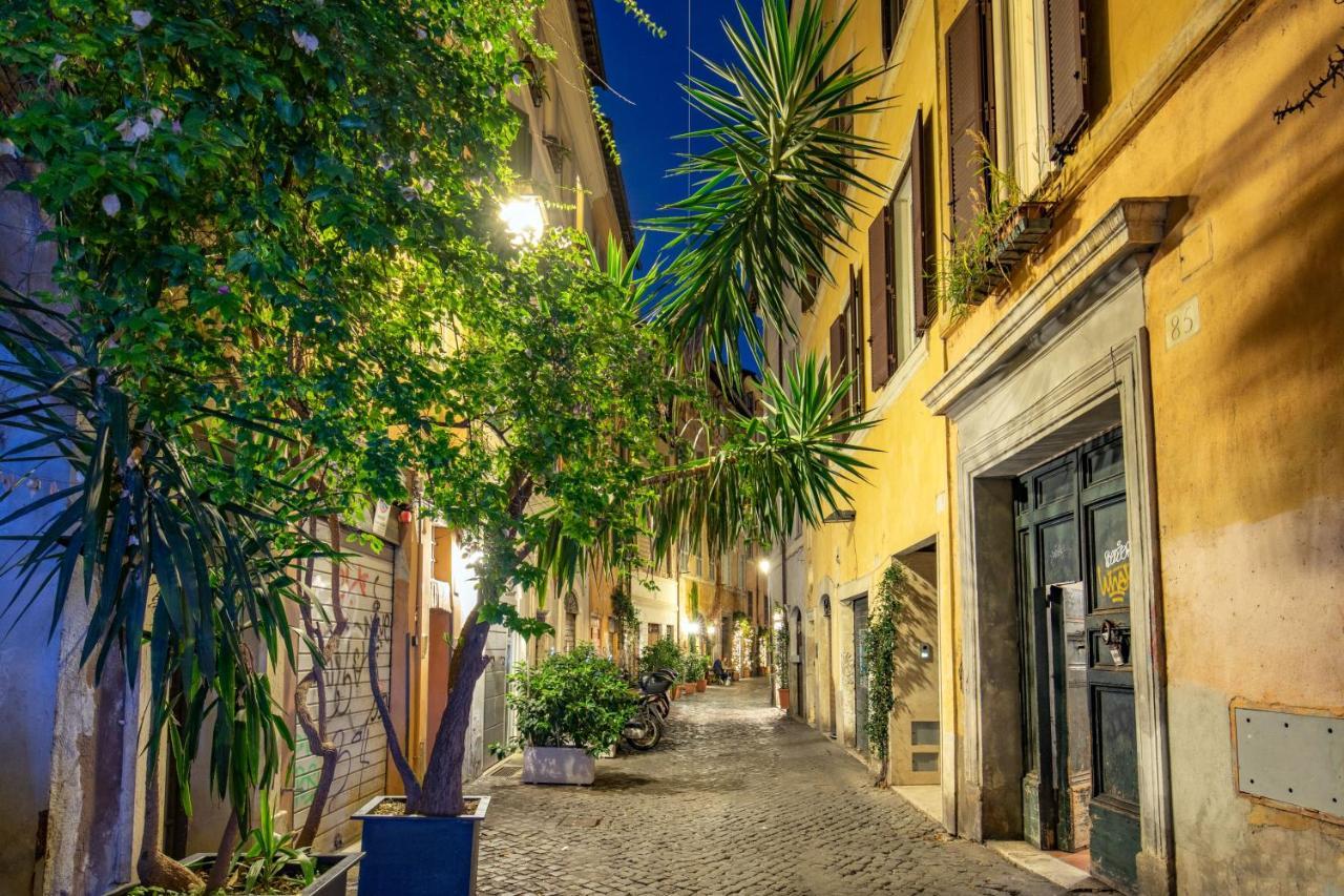 Cappellari Apartments - Campo De' Fiori Рим Экстерьер фото