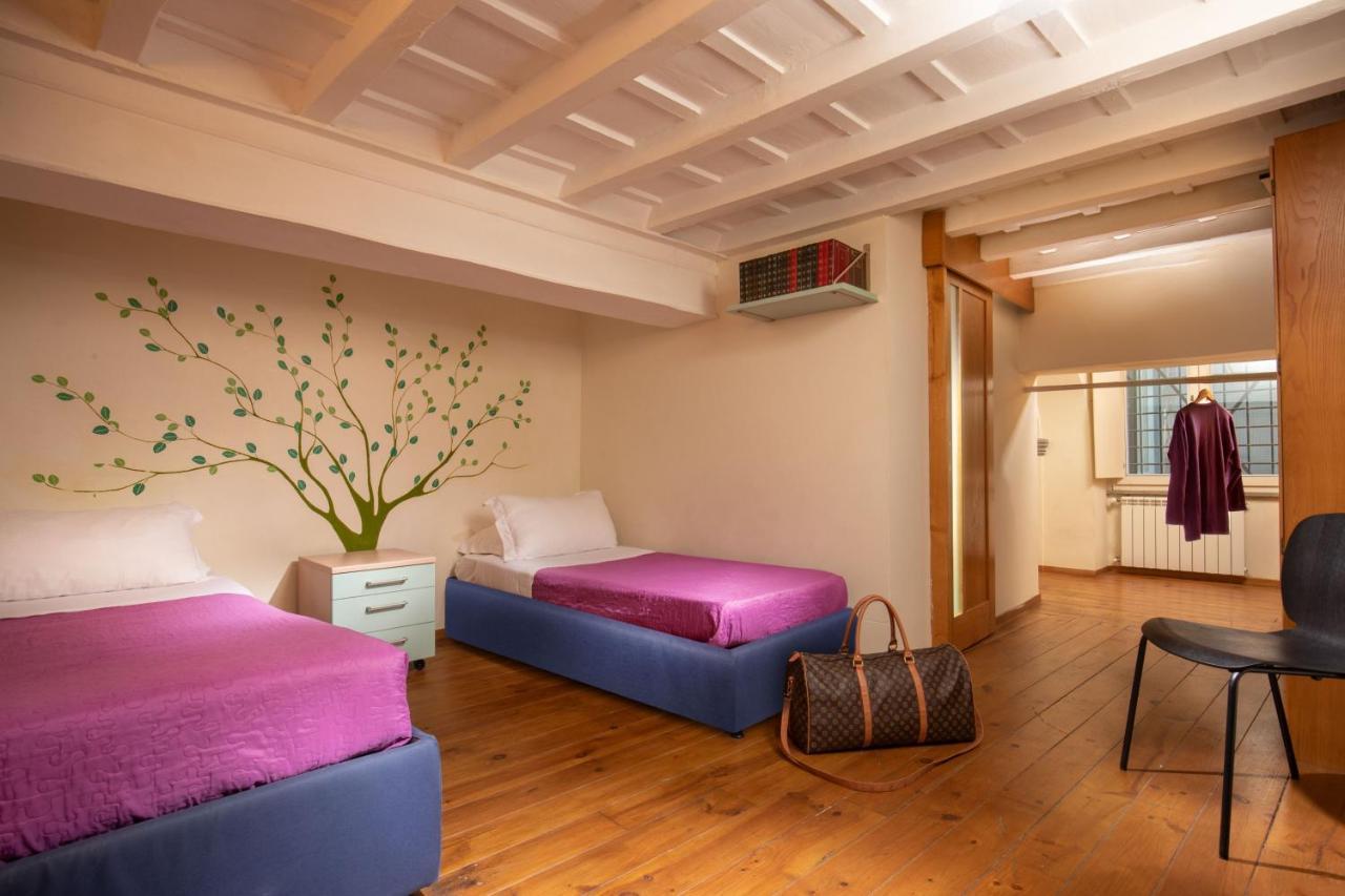 Cappellari Apartments - Campo De' Fiori Рим Экстерьер фото