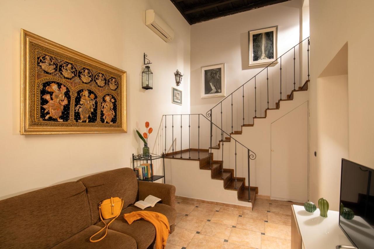 Cappellari Apartments - Campo De' Fiori Рим Экстерьер фото