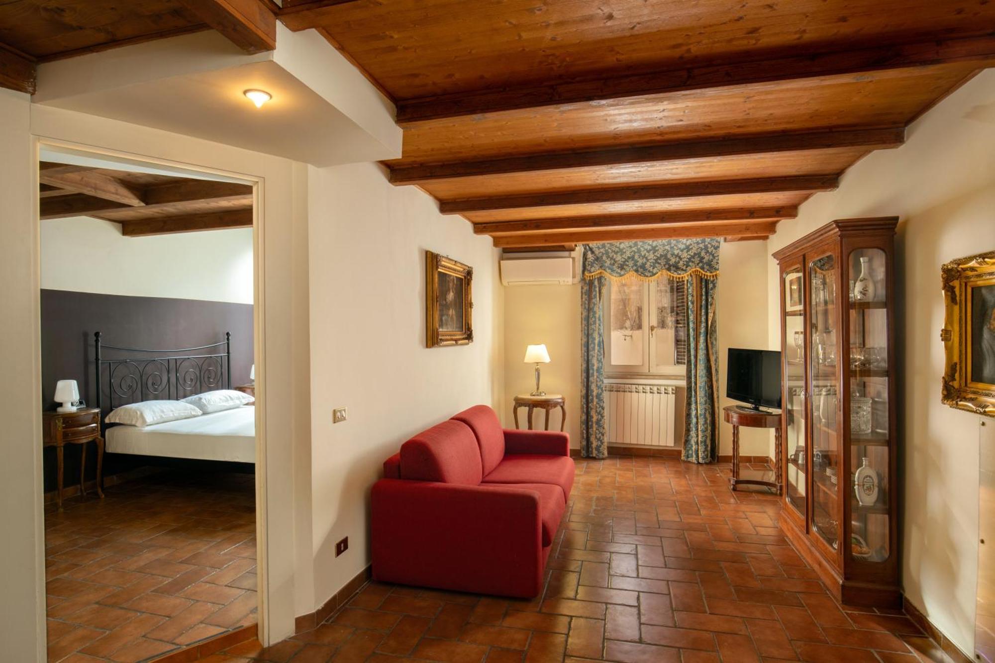 Cappellari Apartments - Campo De' Fiori Рим Экстерьер фото