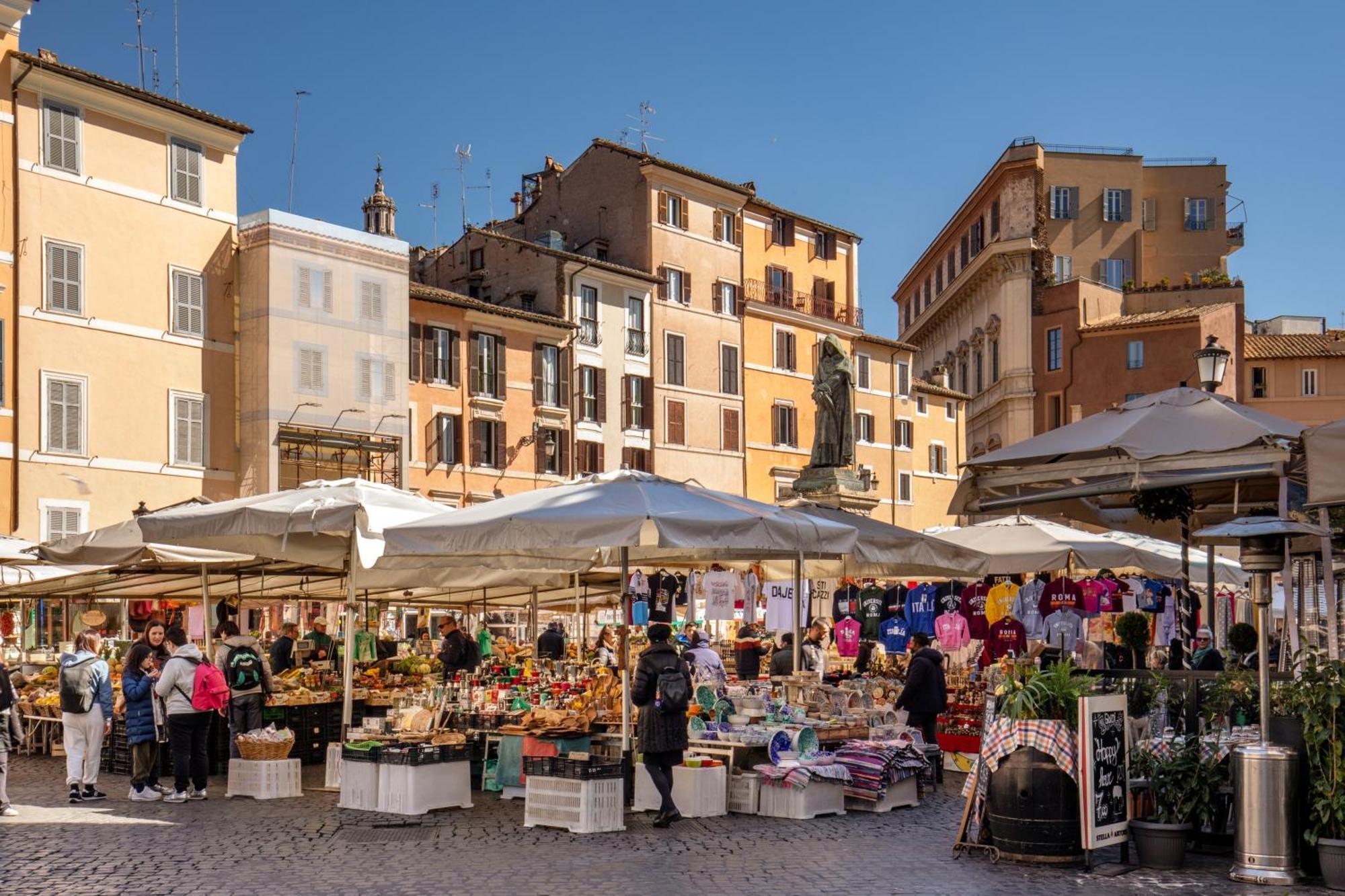 Cappellari Apartments - Campo De' Fiori Рим Экстерьер фото